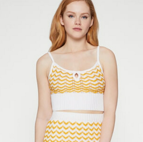 BCBGeneration Chevron-Knit Crop Top - Picture 6 of 12